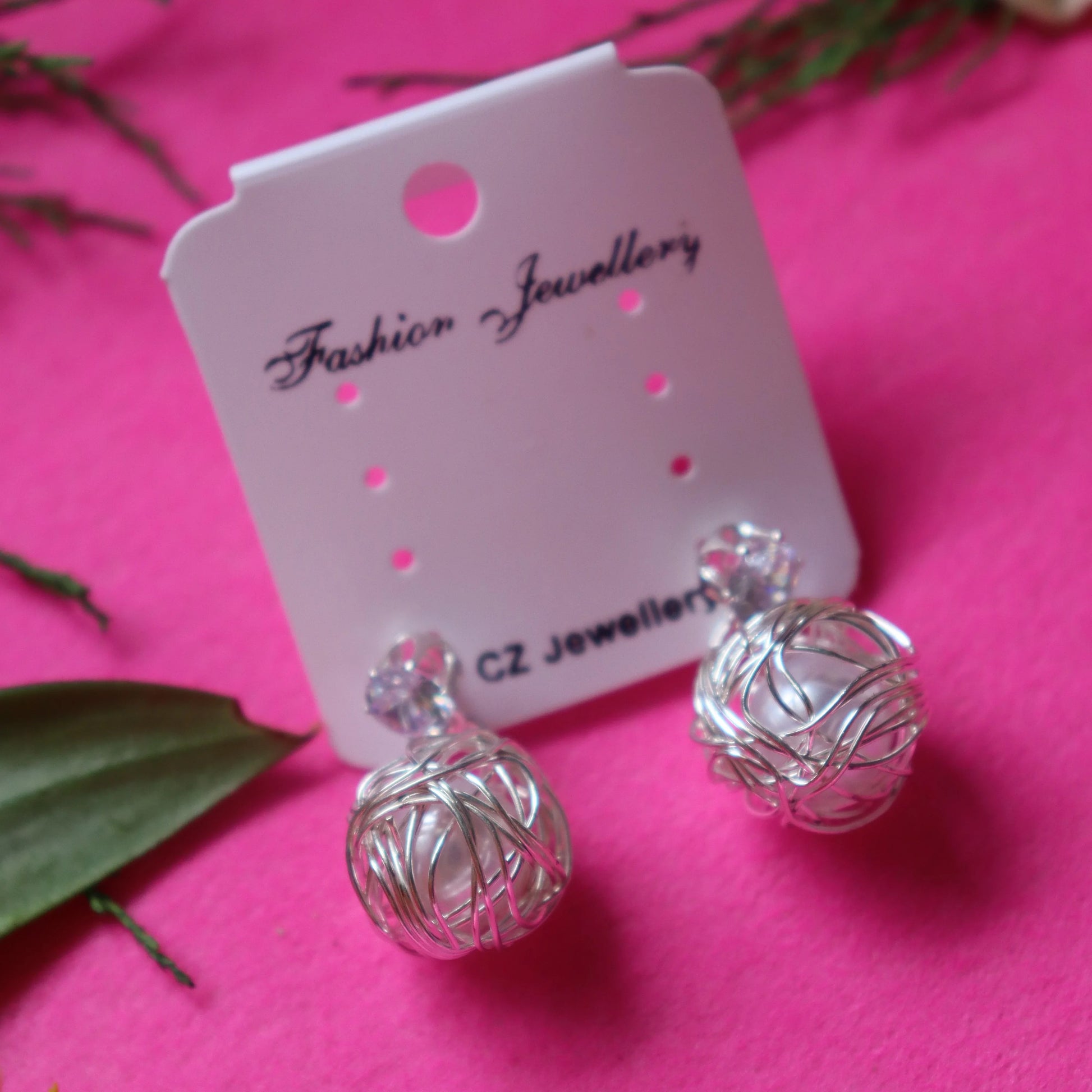 Luna Nest Drop Earrings - Areumi