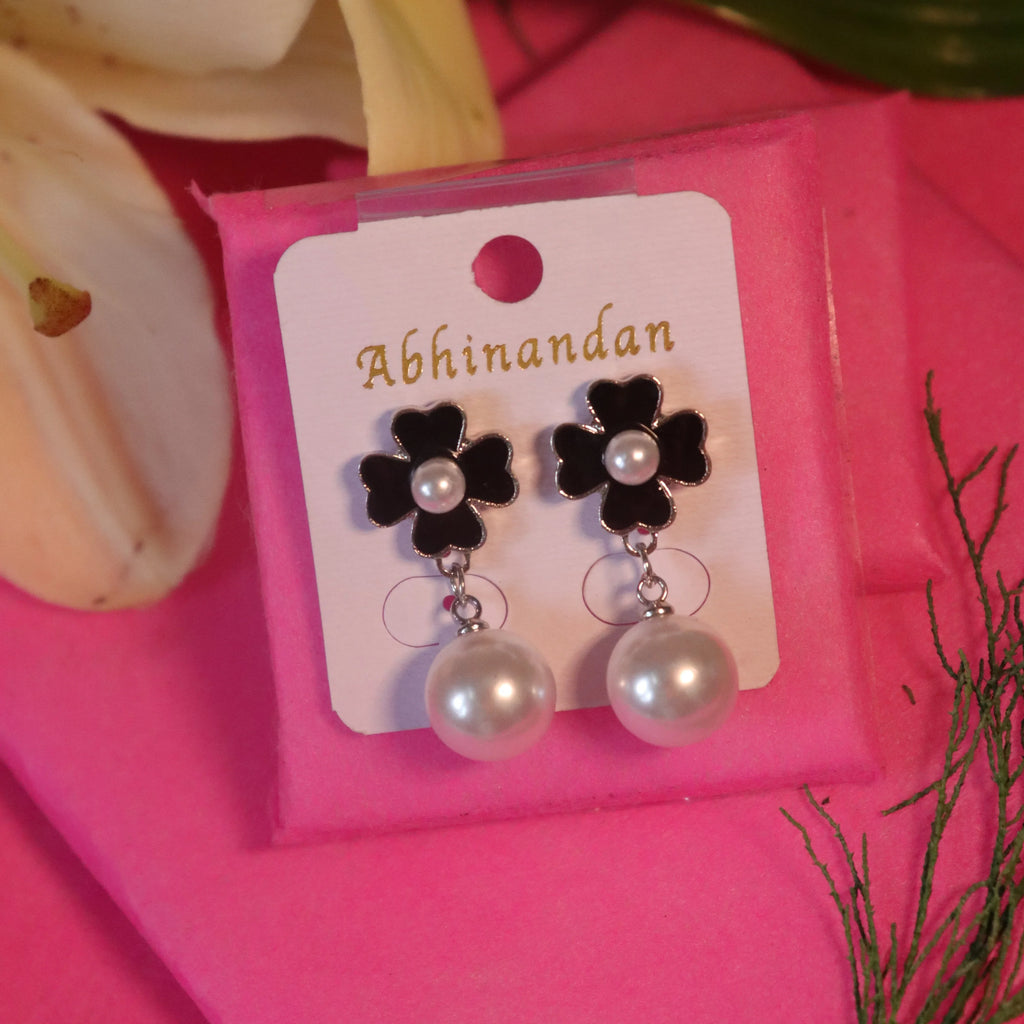 Floral Stud With Pearl Drop Earrings - Areumi