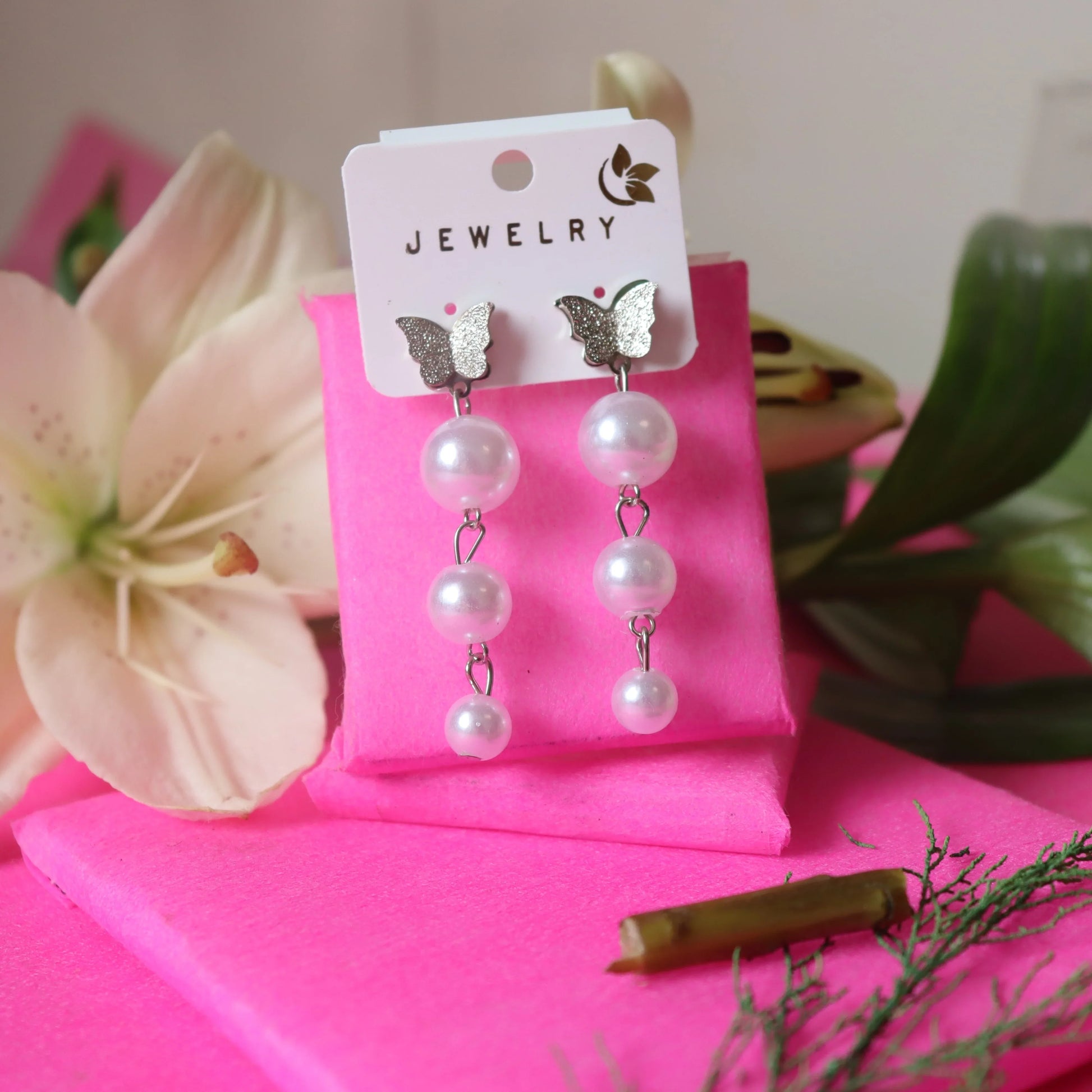 Butterfly Cascade Pearls Earrings - Areumi