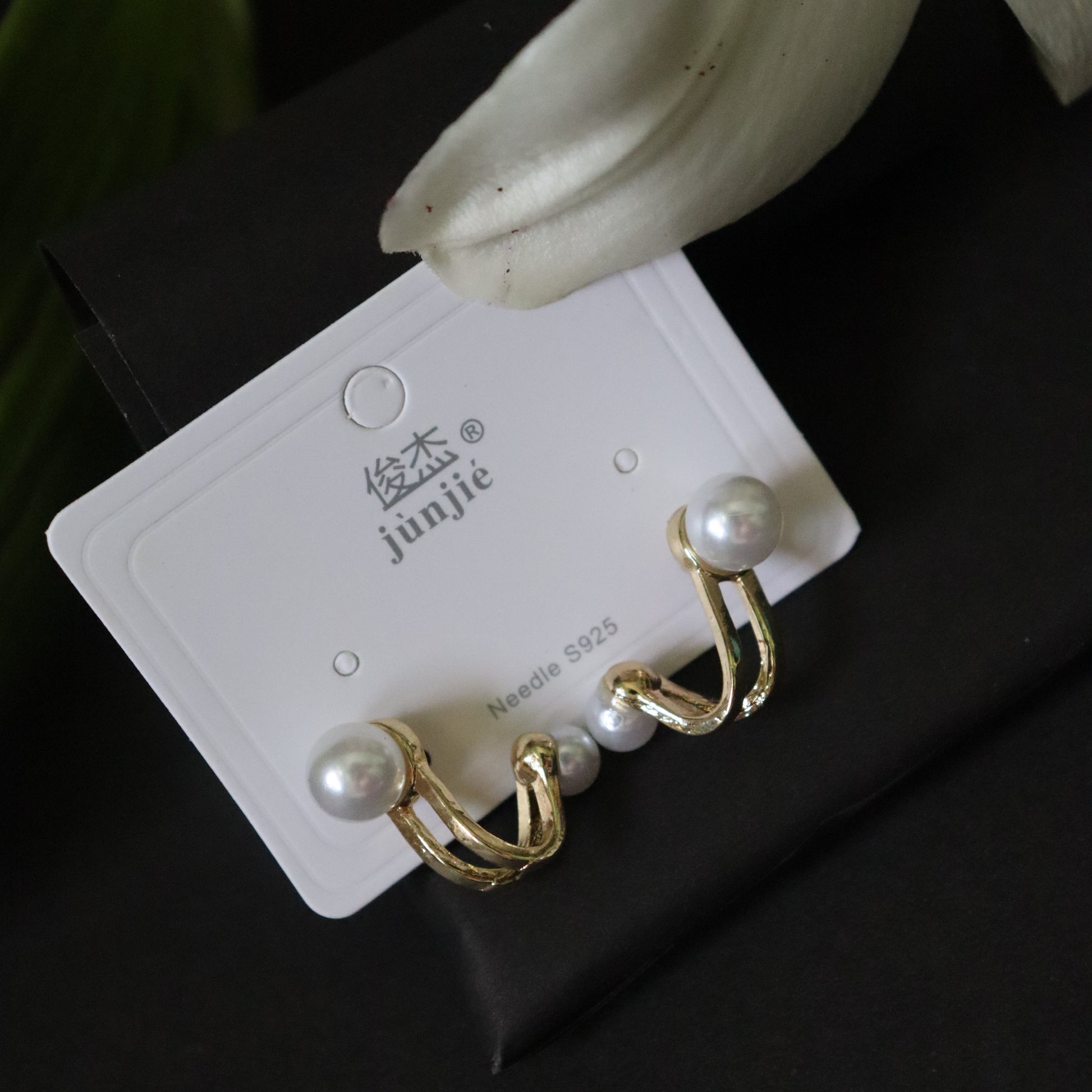 Korean Earrings - Areumi