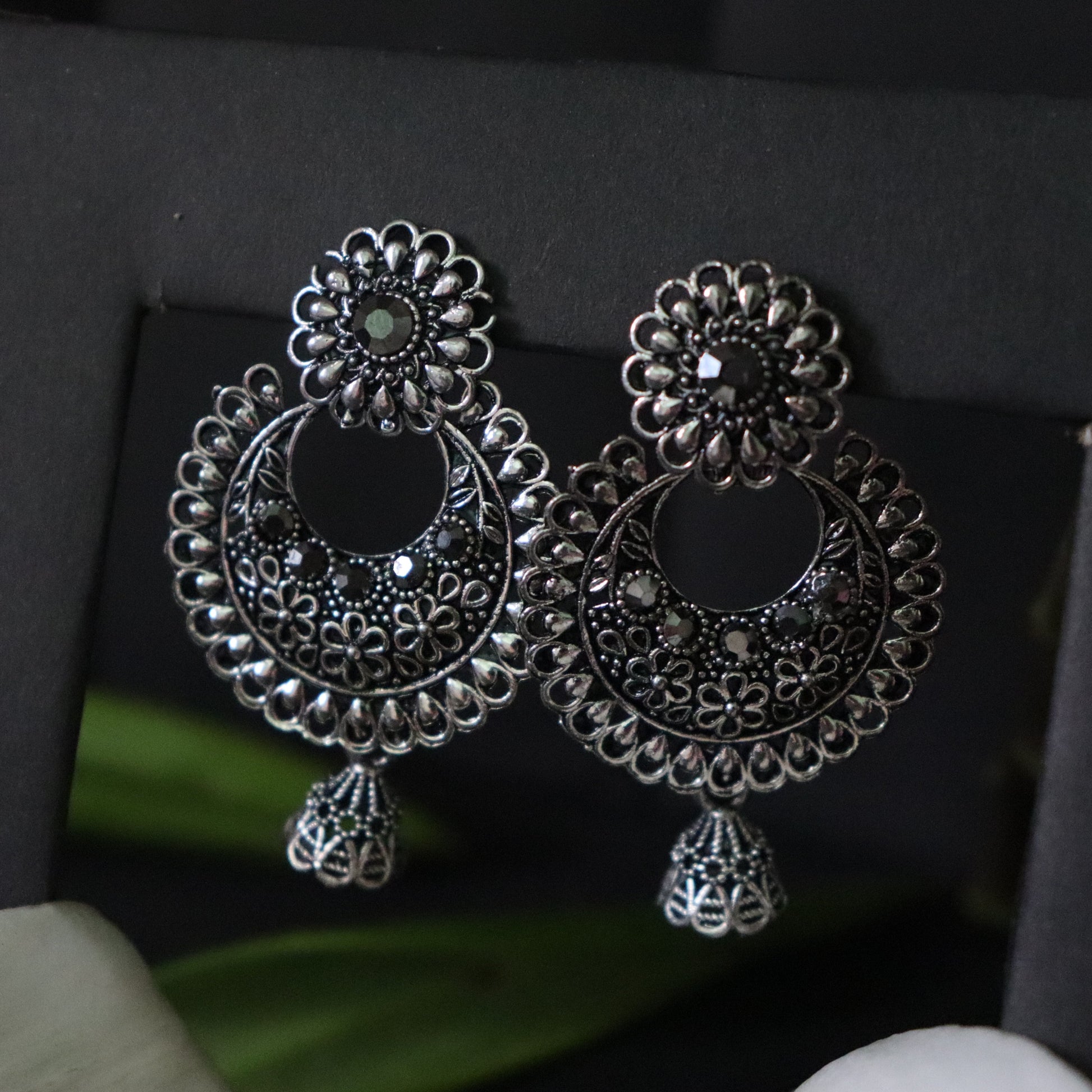 Kalika Chandbaali Earrings - Areumi