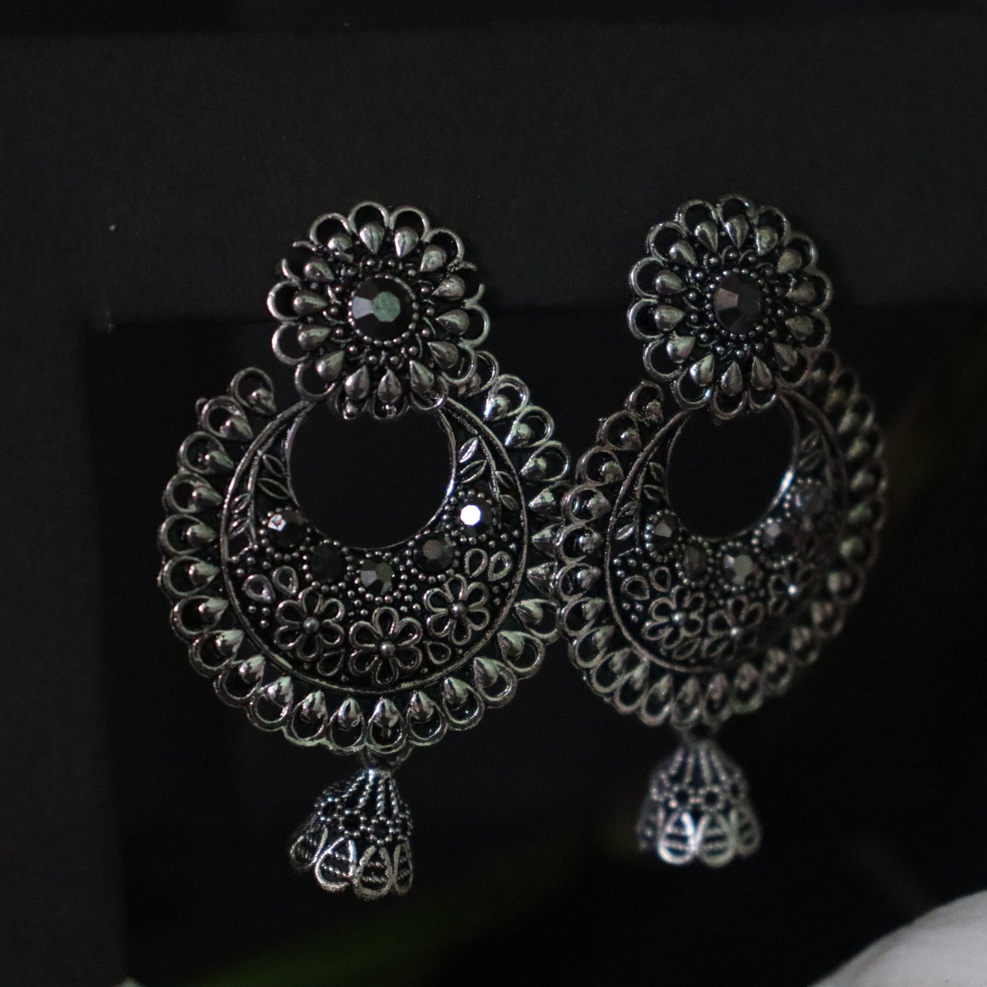 Kalika Chandbaali Earrings - Areumi